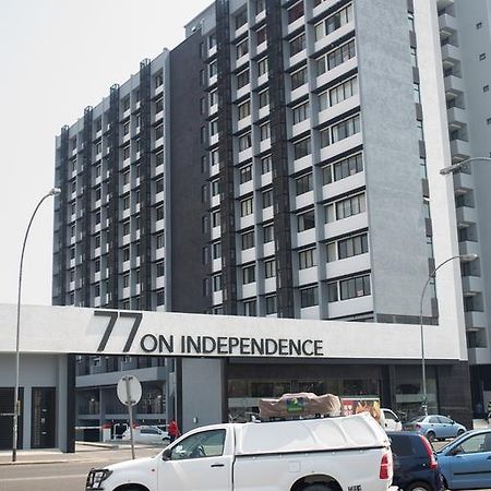 ווינדהוק Apartment 64 At 77 On Independence Ave מראה חיצוני תמונה