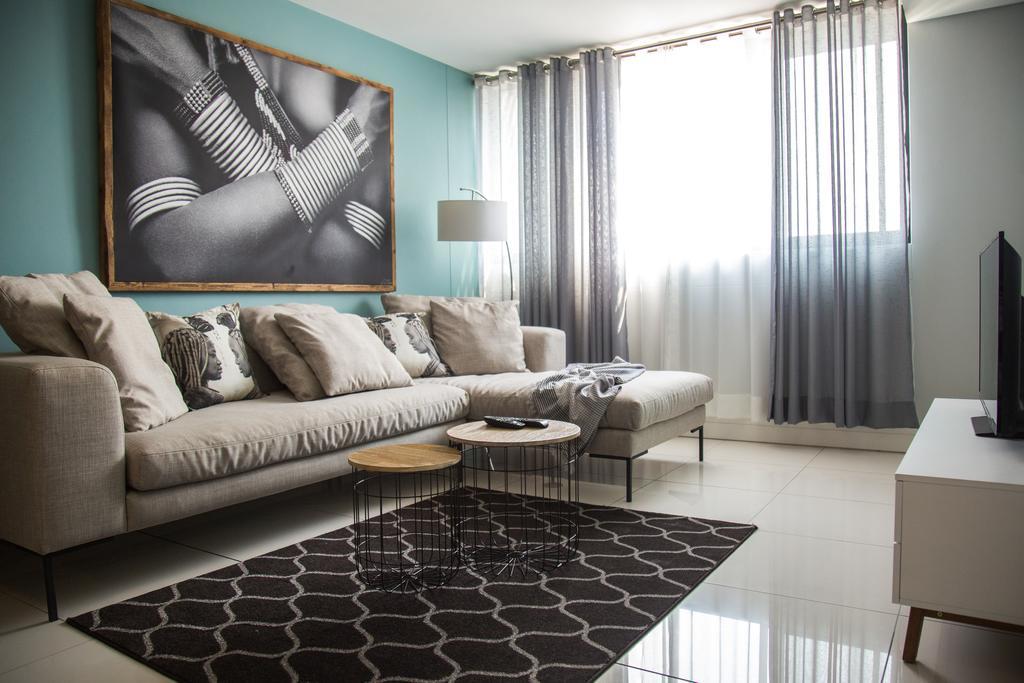 ווינדהוק Apartment 64 At 77 On Independence Ave מראה חיצוני תמונה