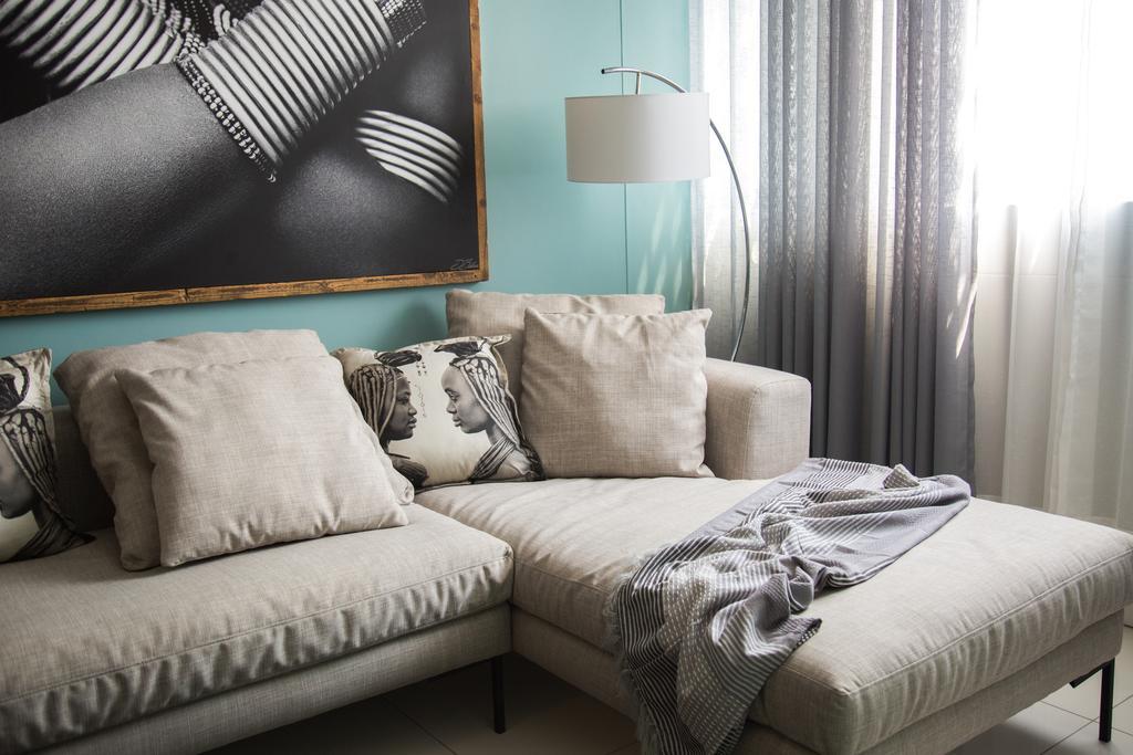 ווינדהוק Apartment 64 At 77 On Independence Ave מראה חיצוני תמונה