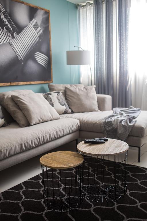ווינדהוק Apartment 64 At 77 On Independence Ave מראה חיצוני תמונה