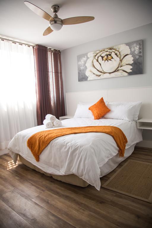 ווינדהוק Apartment 64 At 77 On Independence Ave מראה חיצוני תמונה