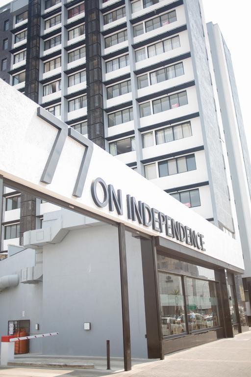 ווינדהוק Apartment 64 At 77 On Independence Ave מראה חיצוני תמונה